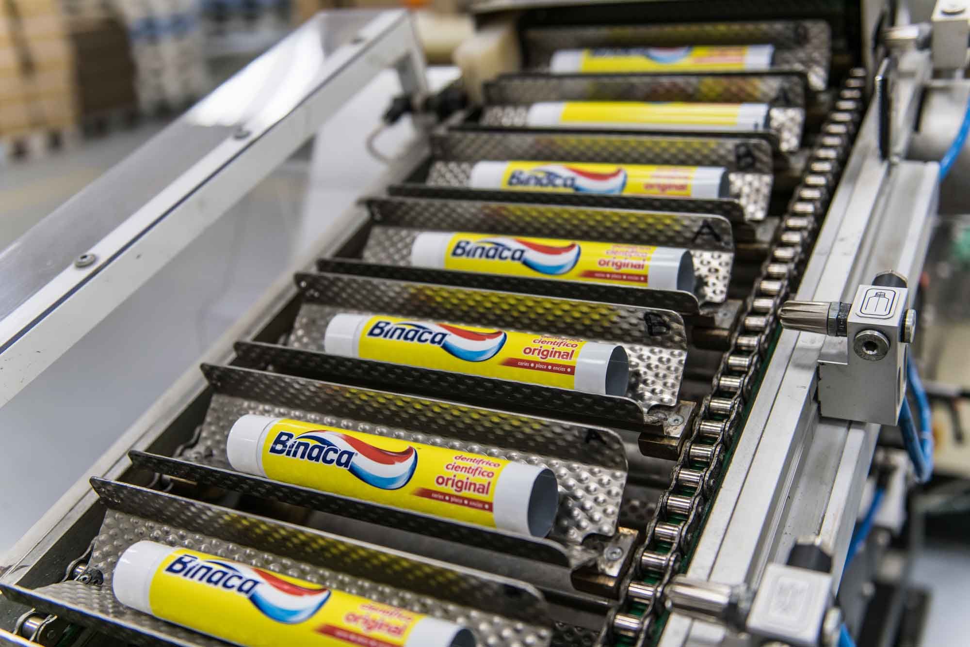 Toothpaste tubes Zálesí Packaging Inc